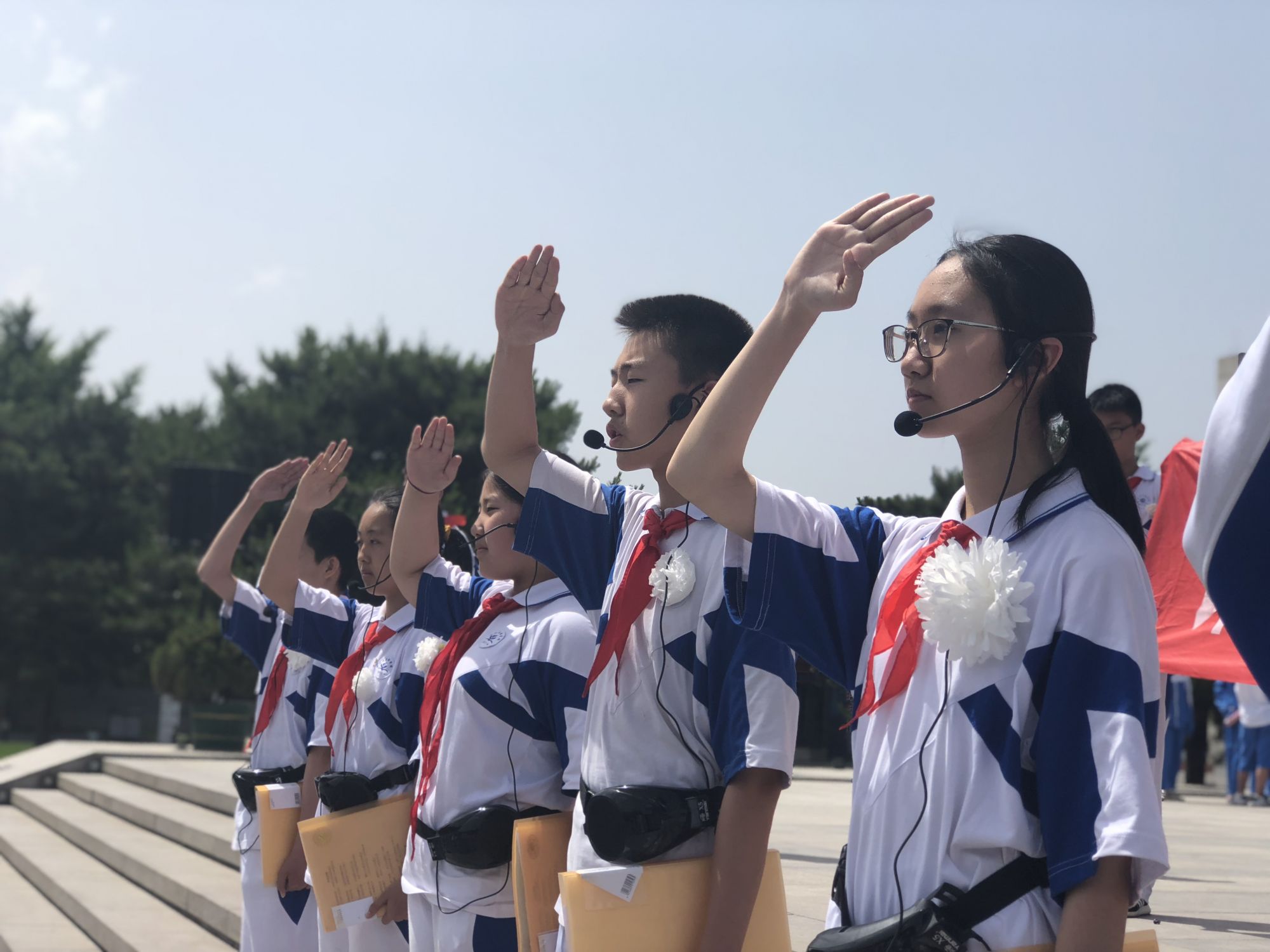 铭记历史缅怀先烈 珍爱和平开创未来