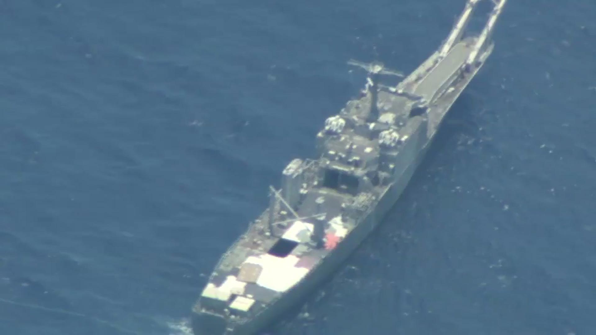 环太军演多国发射多型导弹击沉靶船称针对中