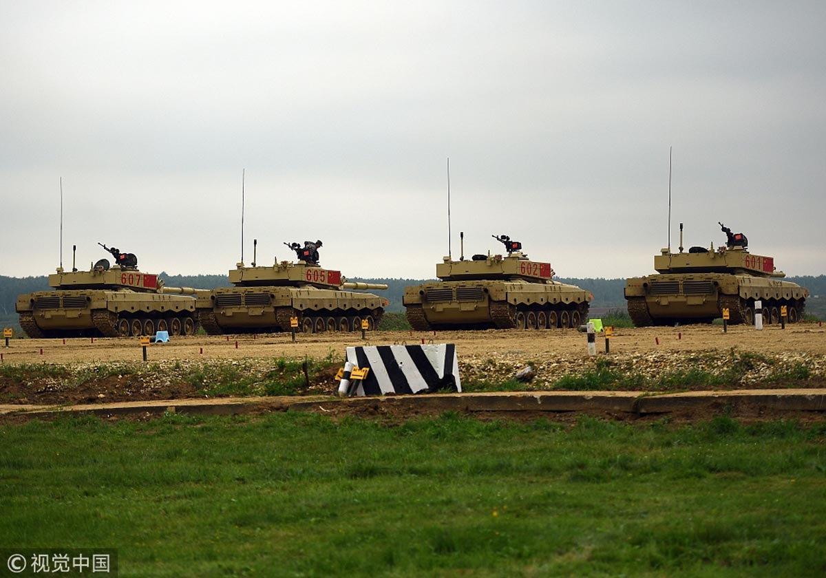 当地时间2018年7月24日，俄罗斯莫斯科，中国人民解放军陆军派出的96B式主战坦克在准备参加2018年度&ldquo;坦克两项&rdquo;国际军事竞赛。（图片来源：CFP 视觉中国 千龙网发）