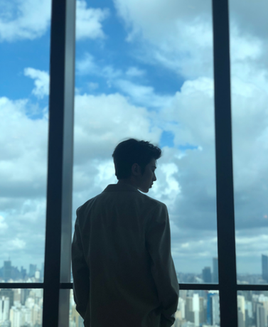 酷狗直播蔡徐坤发布会现场 第一时间揭秘蔡导