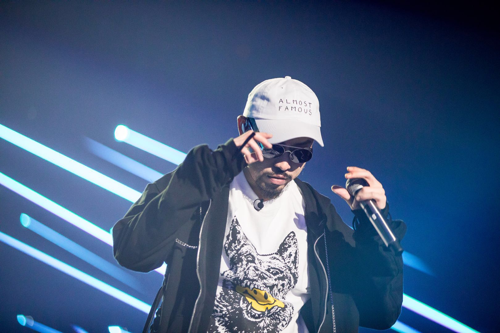 《中国新说唱》张震岳热狗拔得头筹 歌曲燃爆舞台