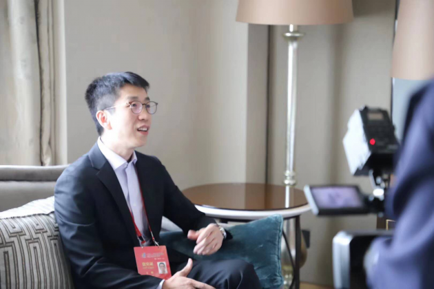 盛诺一家出席第六届中国-亚欧博览会将海外医