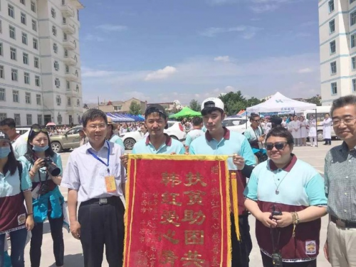 抖音一姐的别样双面人生 为什么大家叫她抖音