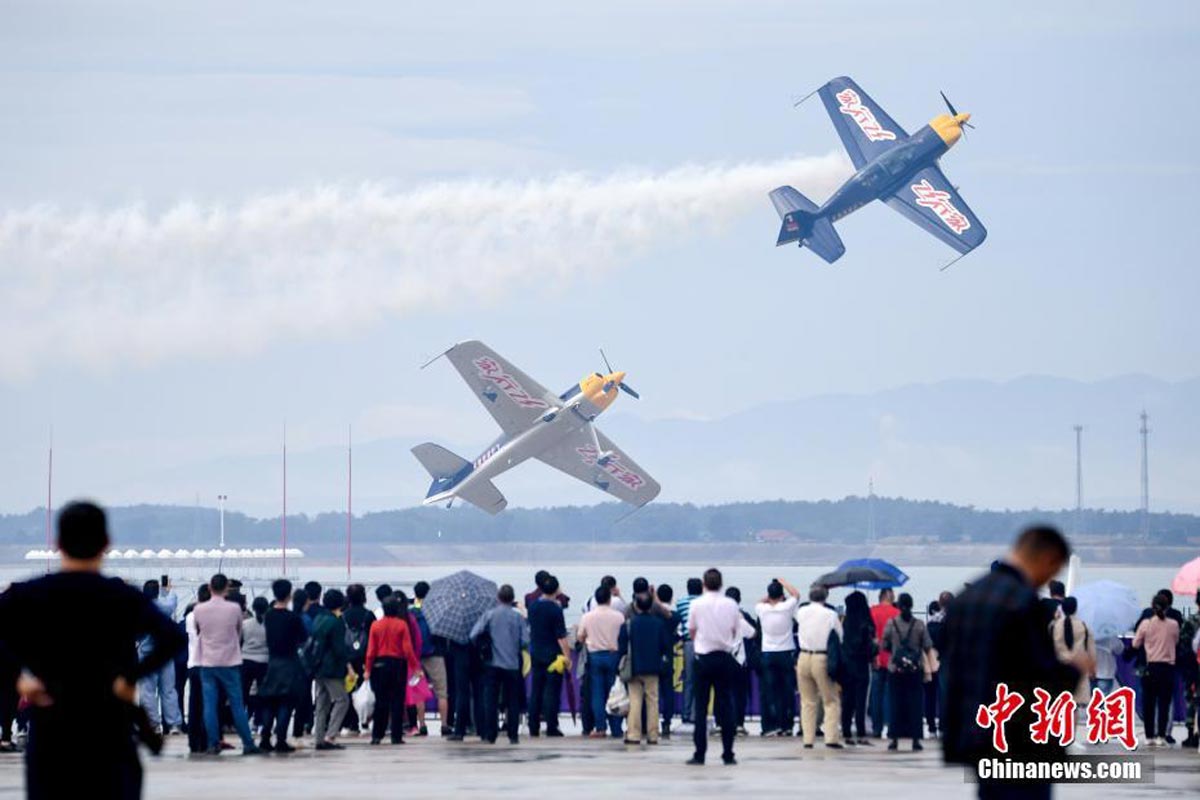 AG600大型水陆两栖飞机亮相2018荆门爱飞客