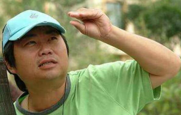 导演澄丰签约《萍踪侠影》北京银博国际影业打