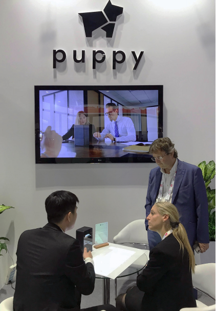 小狗机器人携puppy cube亮相2018 GITEX
