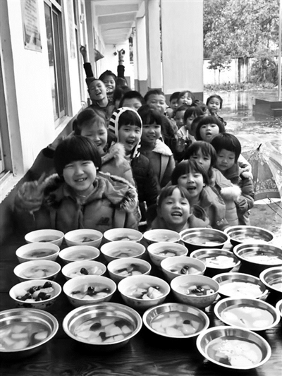 只有校长25儿童生视频小学记录生活名学留守楚香浓视频图片