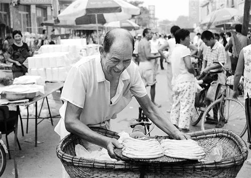 太震撼！“草根摄影师”镜头下的四十年乡土巨变 