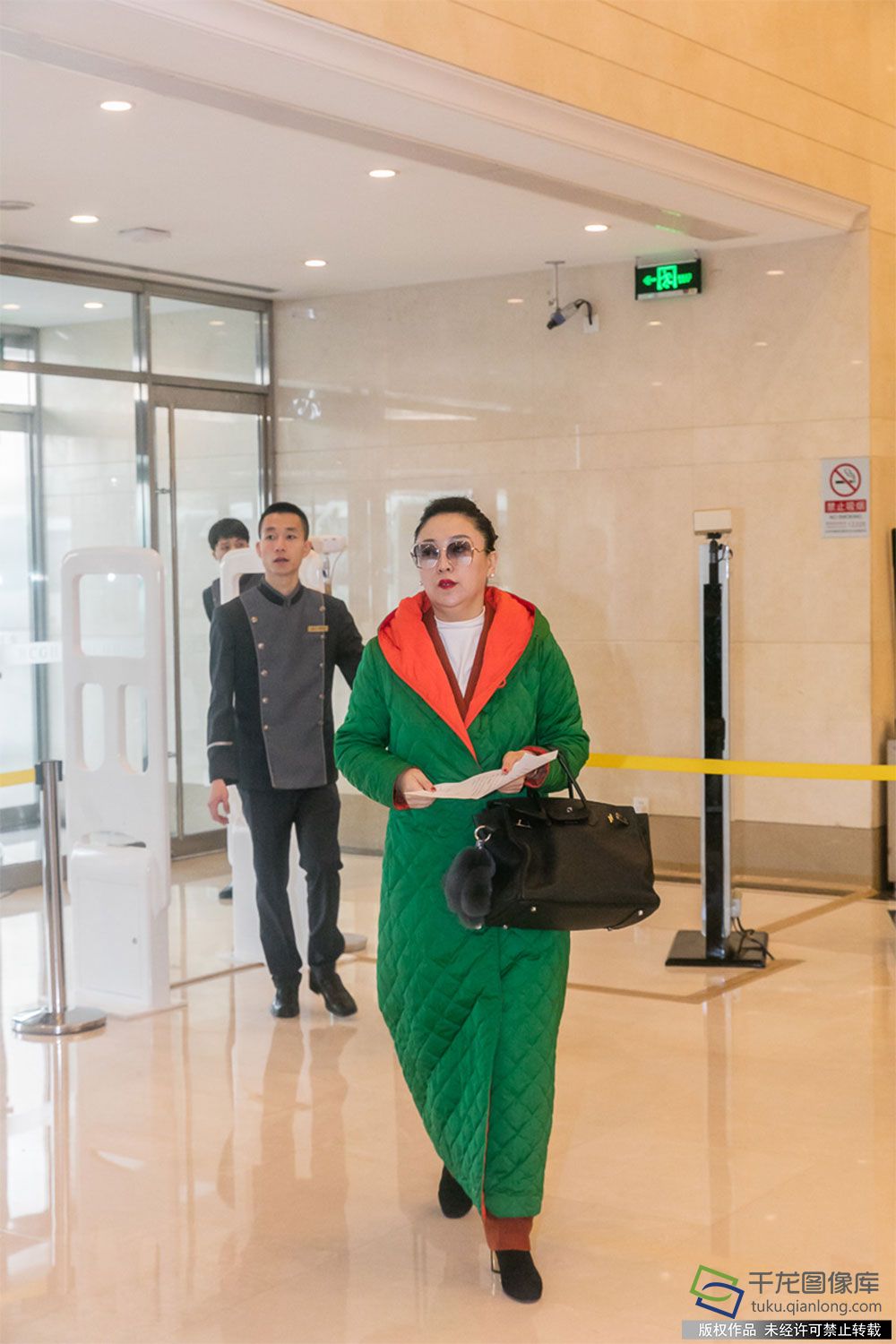 图为蒋亦珊委员