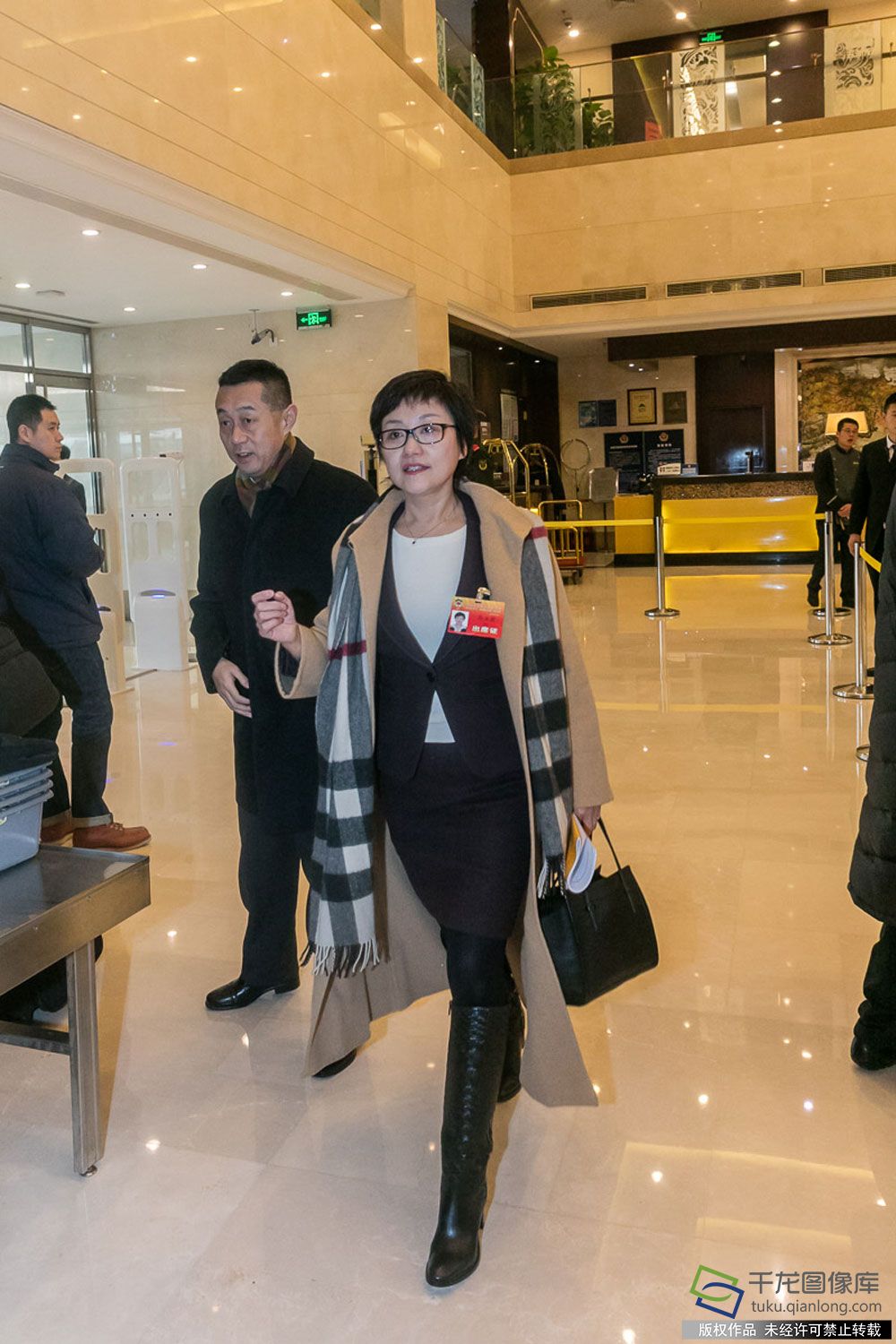 图为马立霜委员