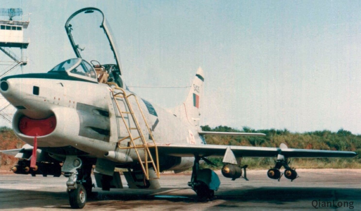 在几内亚比绍驻扎的葡萄牙战斗轰炸机 驻扎8年