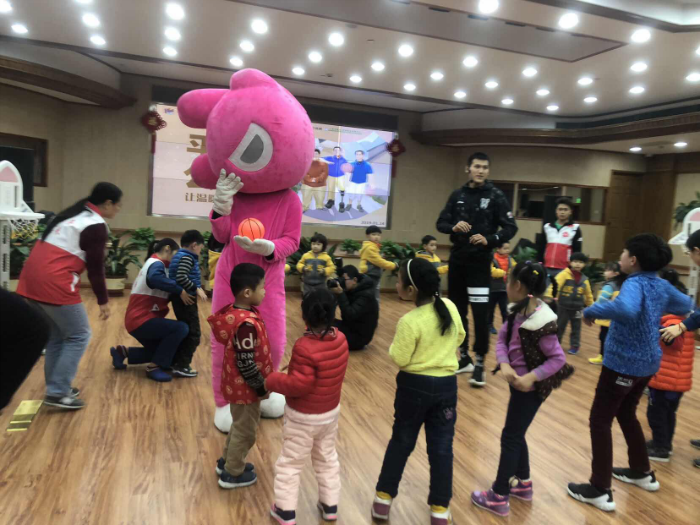 温暖与体育同行,大麦网携手上海东方大鲨鱼篮