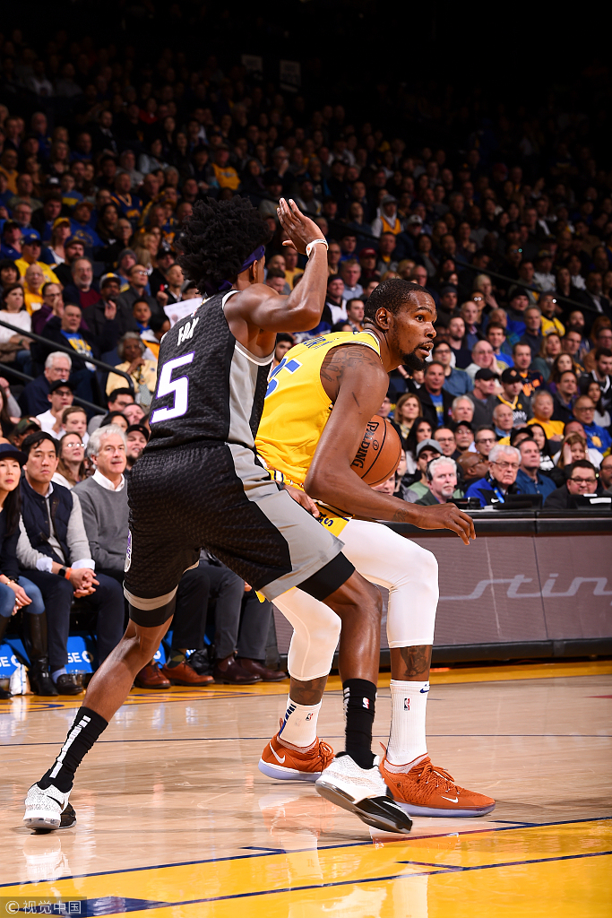 杜兰特背身单打