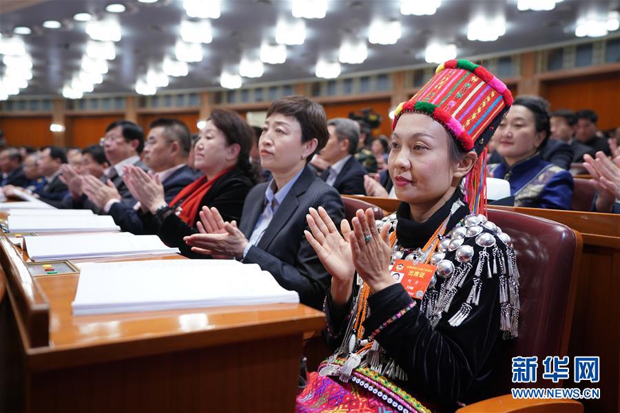 （两会·XHDW）（4）全国政协十三届二次会议举行第三次全体会议