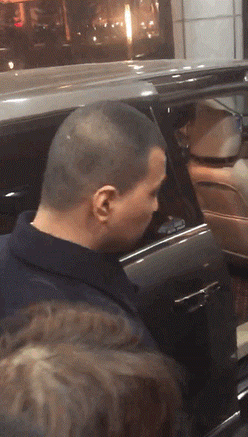 05郑恺为粉丝签名、合照