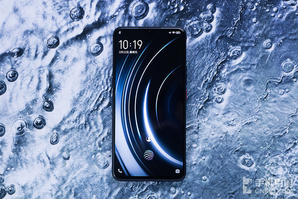 解决&ldquo;电量恐惧症&rdquo;原来这么简单 你只需要一台iQOO手机