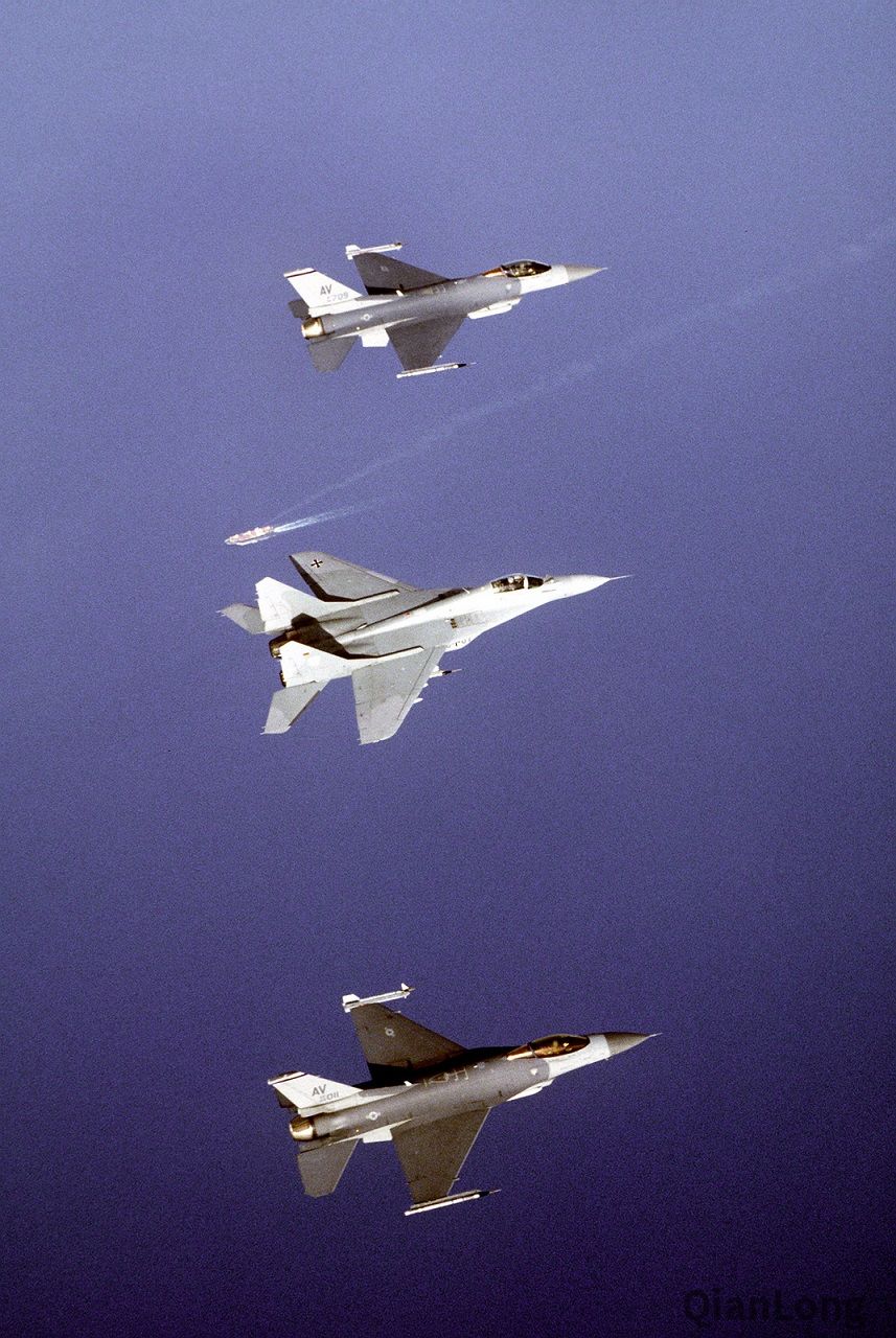 同F-16联合演习的德国米格-29战斗机 此时两德