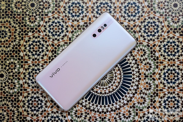 vivo X27