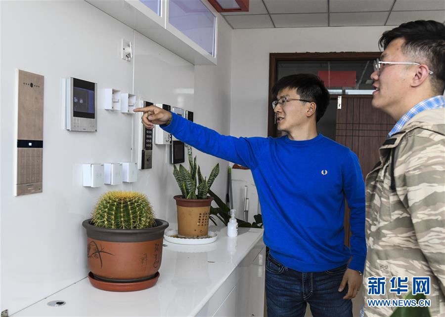 1124381044_15555133880201n