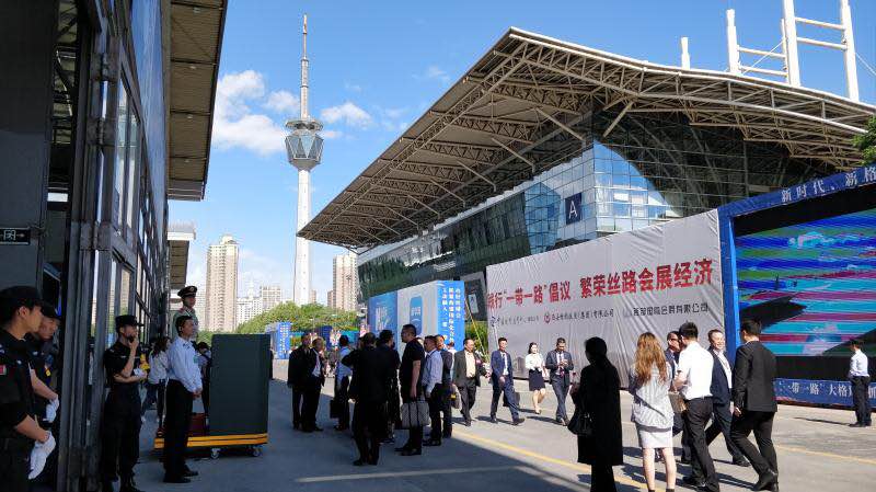 西安曲江国际会展中心设置1个合作交流馆、4个产业馆