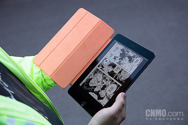 使用iPad mini看漫画 使用iPad mini看漫画