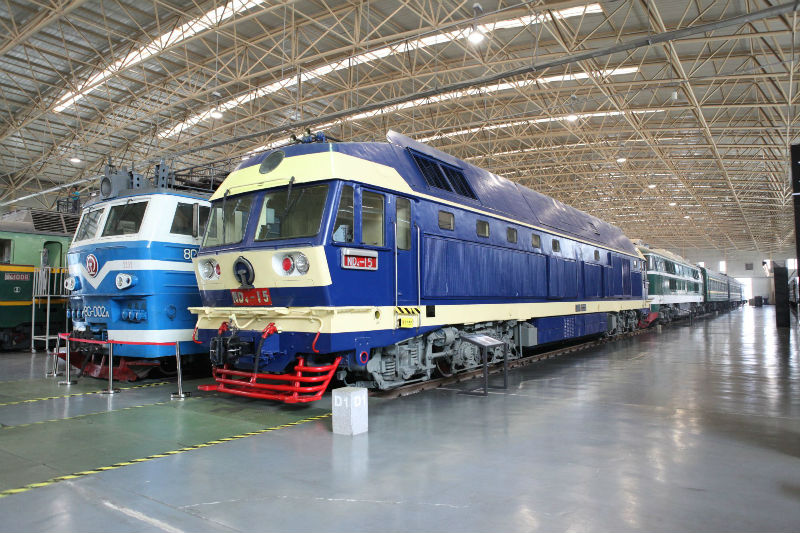 ND4型-15号 内燃机车