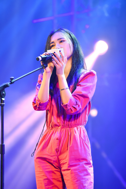 由你音乐榜校园热LIVE武汉开唱 谢春花人气爆棚