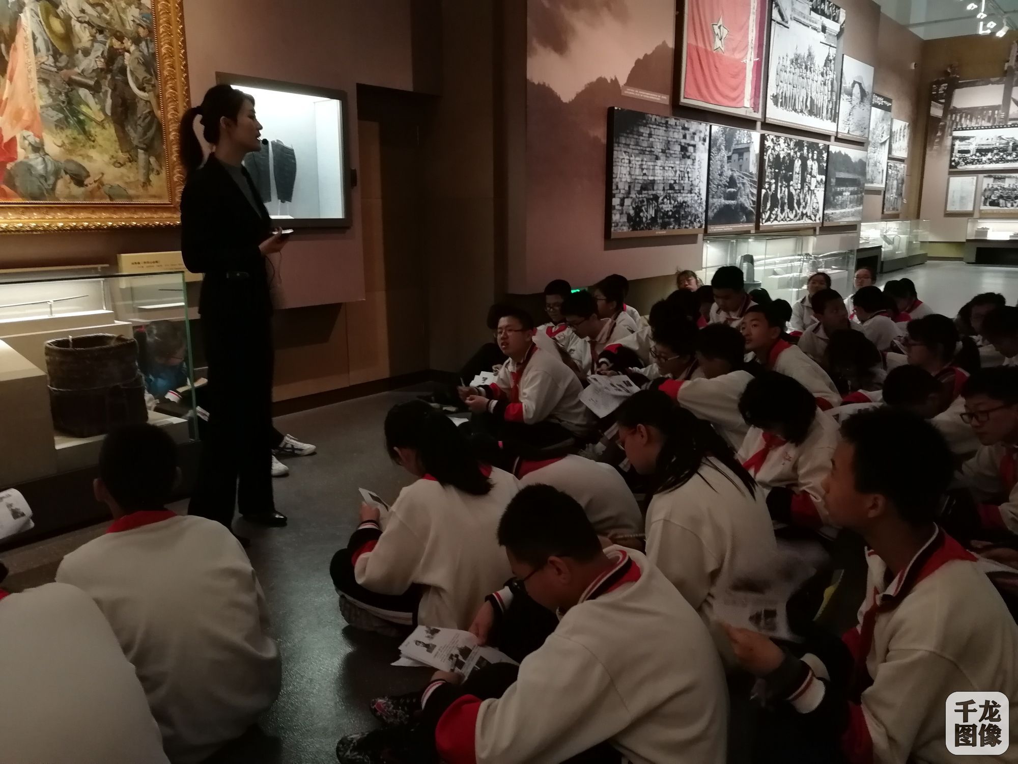 北京市陈经纶中学劲松分校走进军事博物馆