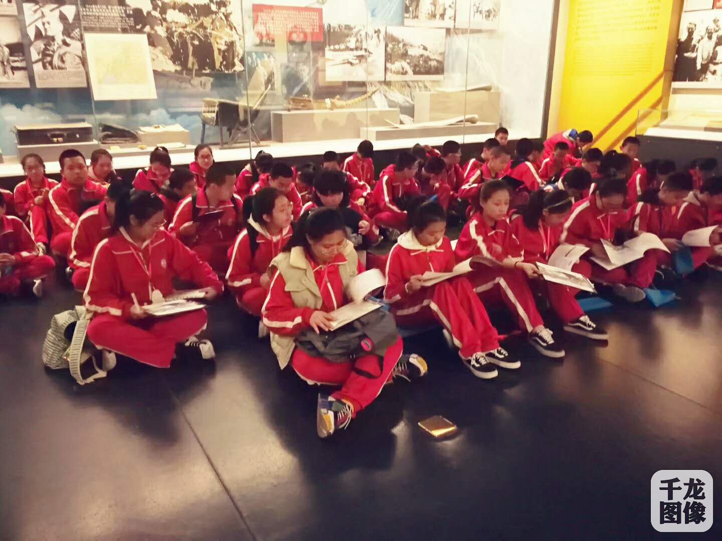怀柔区第五中学走进中国人民抗日战争纪念馆