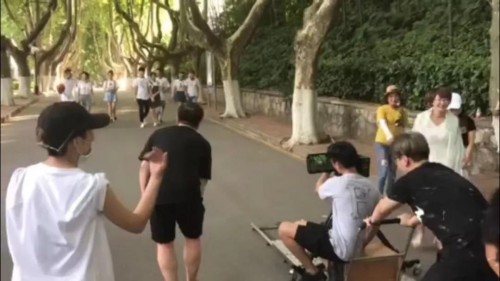 青春是一抹色彩 毕业季透明起来《六月夏初》电影剧组专访