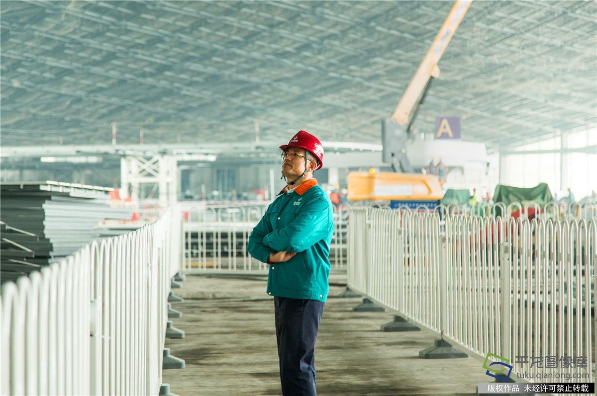 李建华