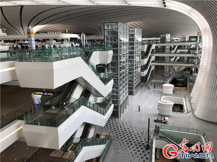 【瓣瓣同心·协同五年谱新篇】大兴国际机场即将展翅高飞 加速带动京津冀协同发展 【瓣瓣同心 协同五年谱新篇】大兴国际机场即将展翅高飞 加速带动京津冀协同发展