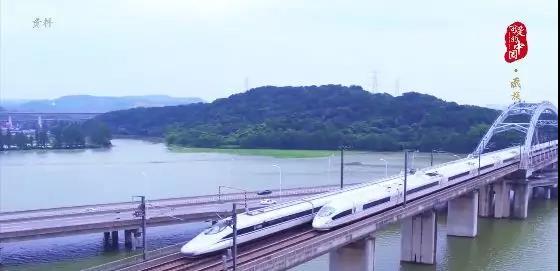 “可爱的中国”之藏族:这里的姑娘会织“彩虹” “可爱的中国”之藏族:这里的姑娘会织“彩虹”