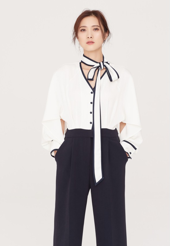 &ldquo;百变女神&rdquo;隋俊波飒爽写真 (1).jpg