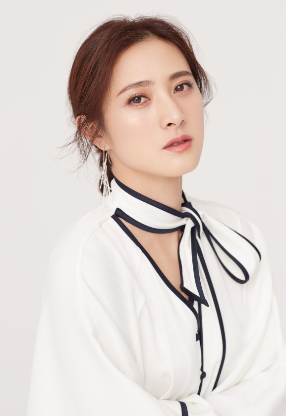 &ldquo;百变女神&rdquo;隋俊波飒爽写真 (2).jpg