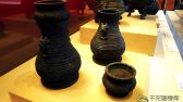 2019年9月17日，由文化和旅游部、国家文物局主办的“回归之路——新中国成立70周年流失文物回归成果展”在中国国家博物馆开幕，600余件海外流失文物讲述“回家故事”。本次展览是我国首次对流失文物回归工作进行全景式展现。展览系统梳理了新中国成立70年来300余批次、15万余件回归文物情况，精心遴选25个具有代表性的文物回归案例，为观众讲述了文物回归的曲折历程与精彩故事。贺路启摄 千龙网发