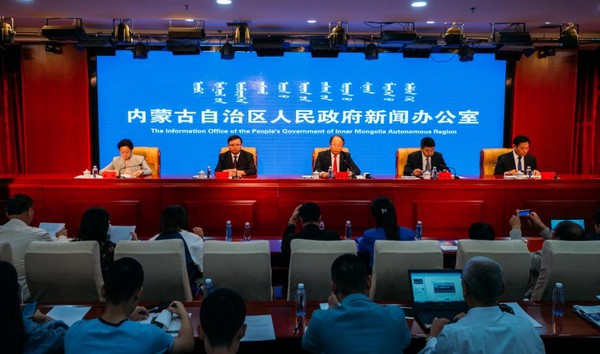 乌兰察布市委领导回答记者提问
