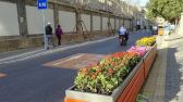 2019年10月8日，北京，王府井周边7条胡同通过精细化提升建成交通安宁步行友好街区，车辆行人各行其道，自在安全。刘宏声摄 千龙网发
