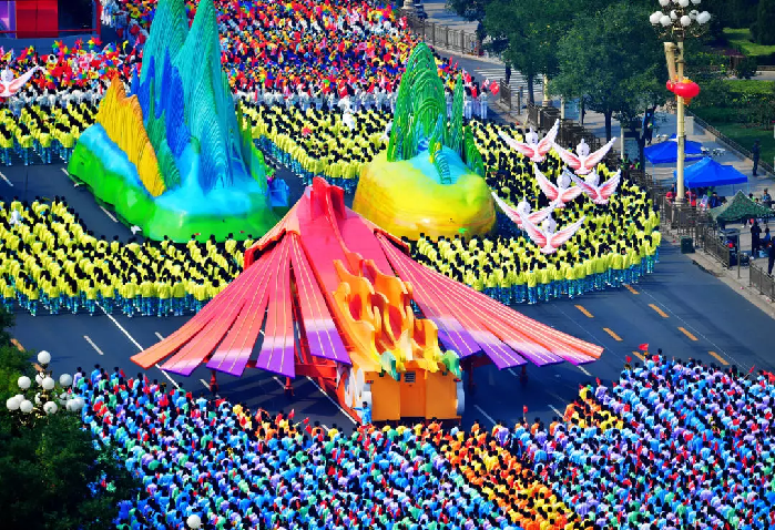 海外侨胞代表参加新中国成立70周年群众游行纪实