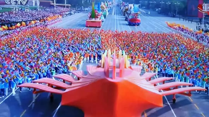 海外侨胞代表参加新中国成立70周年群众游行纪实