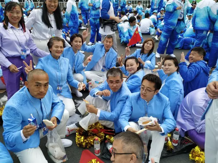 海外侨胞代表参加新中国成立70周年群众游行纪实