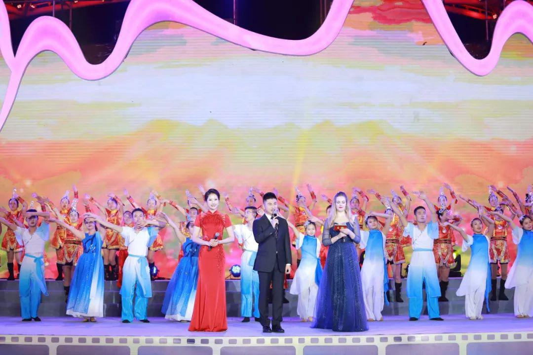 第三届贵州梵净山“我的乡愁”微电影展圆满落幕！