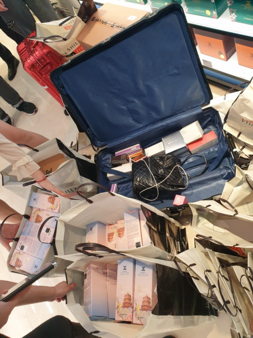 这一次,韩国女孩被折服!JAYJUN颐和园联名款“脱单水”热销韩国