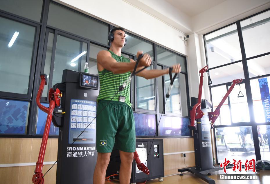 探访武汉军运村：台上一分钟 台下十年功