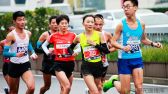 2019年11月3日，上午7时30分，2019华夏幸福北京马拉松赛在天安门广场鸣枪起跑。赵乃明摄 千龙网发