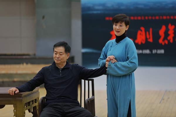 国家大剧院迎来原创话剧《林则徐》 濮存昕徐帆领衔