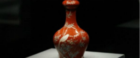 邓菲菲：珊瑚红地珐琅彩花鸟纹瓶