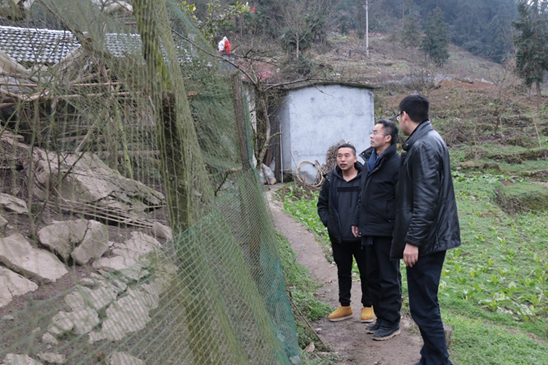 【新春走基层】重庆彭水县:他们在脱贫路上与时间“赛跑”