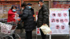 北京多个小区封闭管理 在职党员加入社区抗疫应急服务队