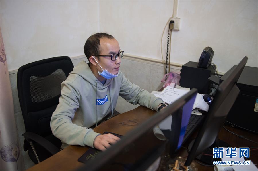 （决战决胜脱贫攻坚图文互动）（2）香在深山有远亲